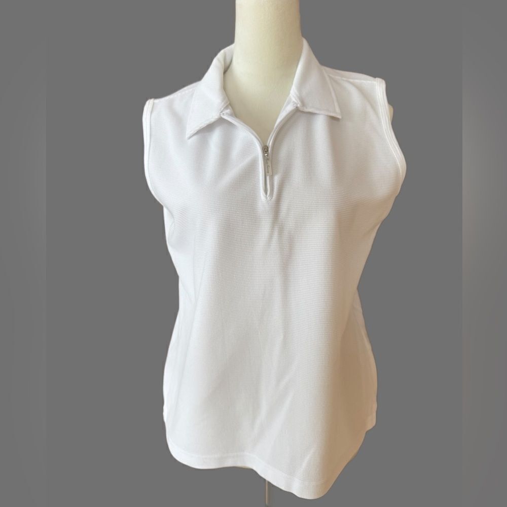 Lady fairway white quarter zip tank